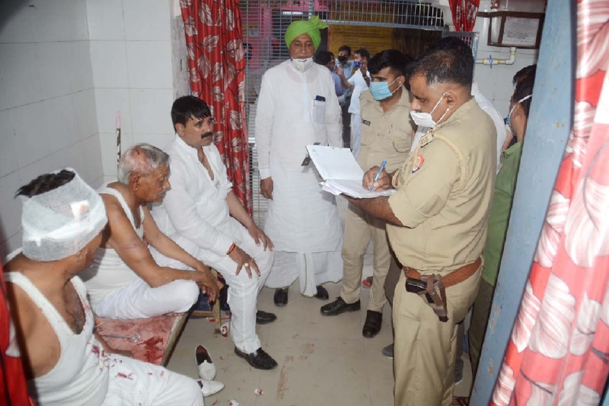 Gram pradhan candidate and supporters were attacked and four people were injured in a village at Baghpat