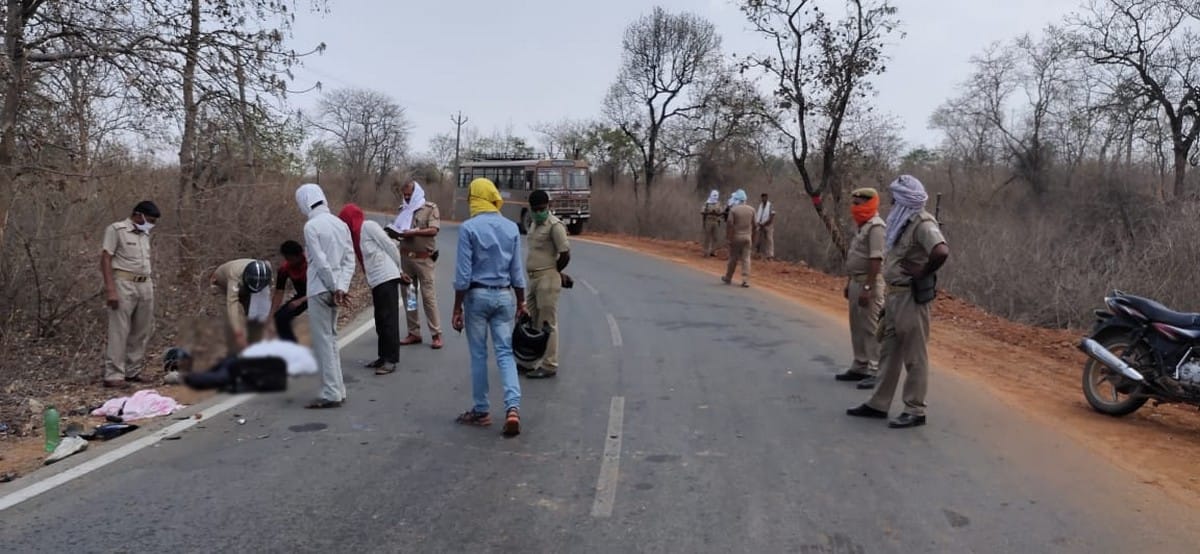 Homoeopathic doctor dies due in road accident in chandauli