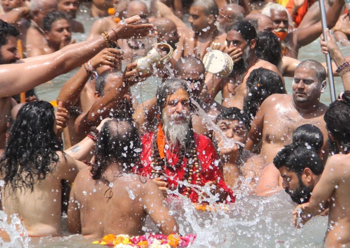 Kumbh Mela 2021: Third Shahi Snan Today in Haridwar, akhara saint took holy dip in ganga