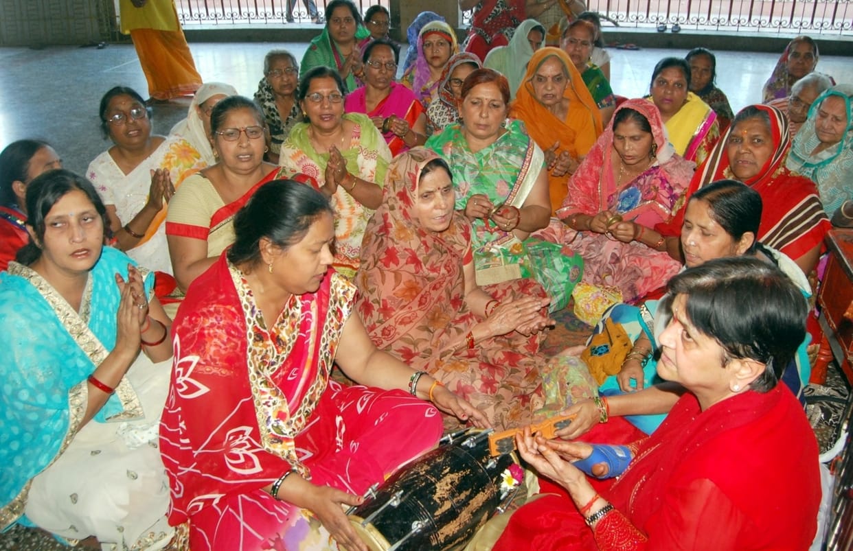 Devotees reach temples less than expected