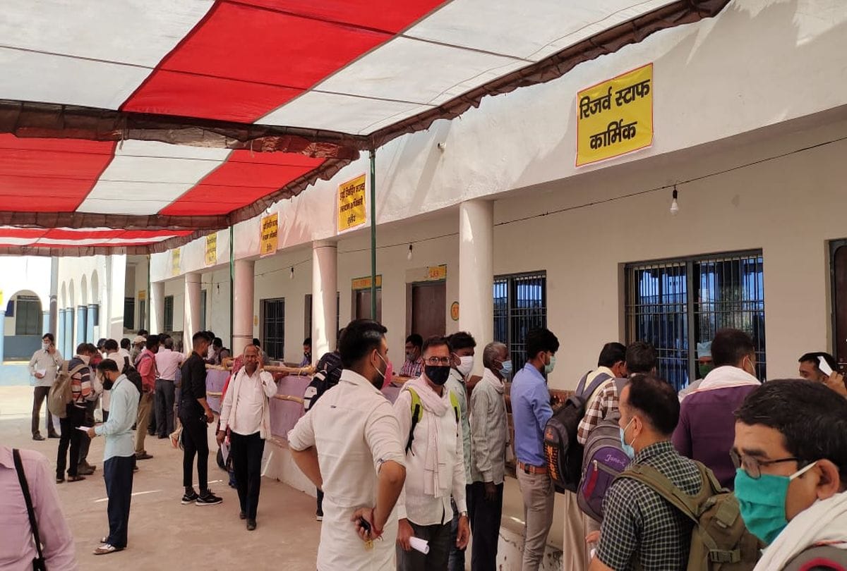 Panchayat Chunav In Agra District At 15 April Polling Party Released