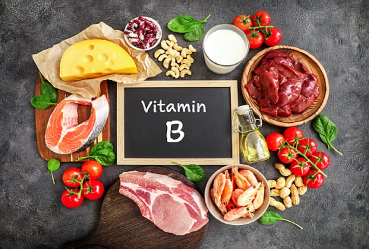 vitamin b 12 deficiency diet plan increases red blood cell in hindi,