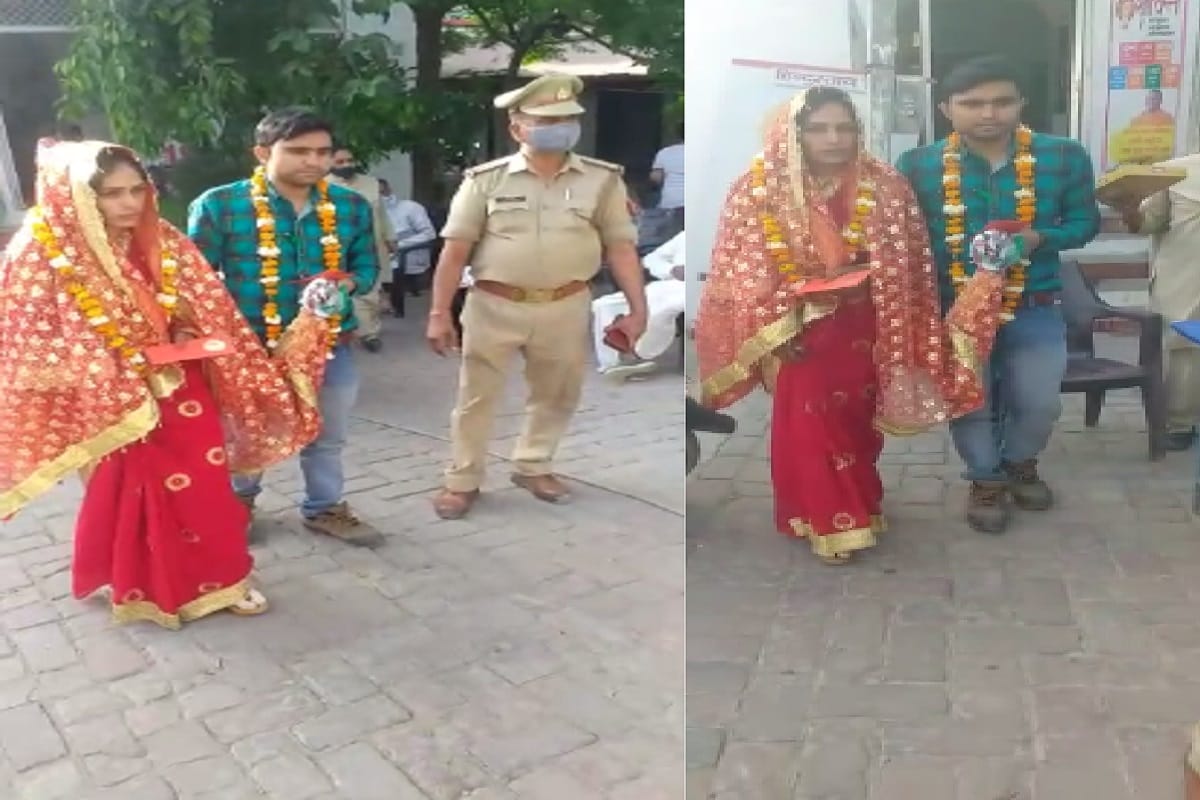 A lover couple is married in a woman police station at Bijnor of Uttar Pradesh