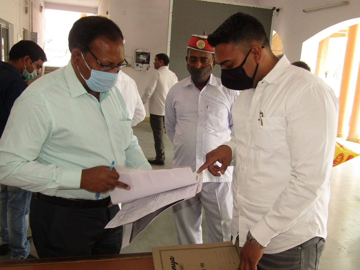 People resent after getting notice of railway