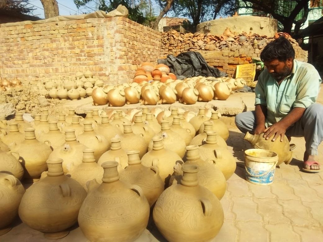Kumbhakara is moaning due to Corona, business of Jhajhari offered