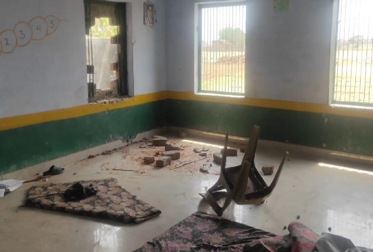 up panchayat chunav 2021: ballot boxes looted at polling booths in agra