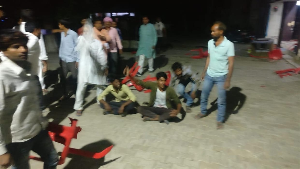 Hathras: Villagers create violence, massive stone pelting and sabotage after voting