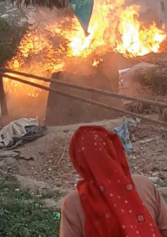 Cottage in Wajidpur caught fire