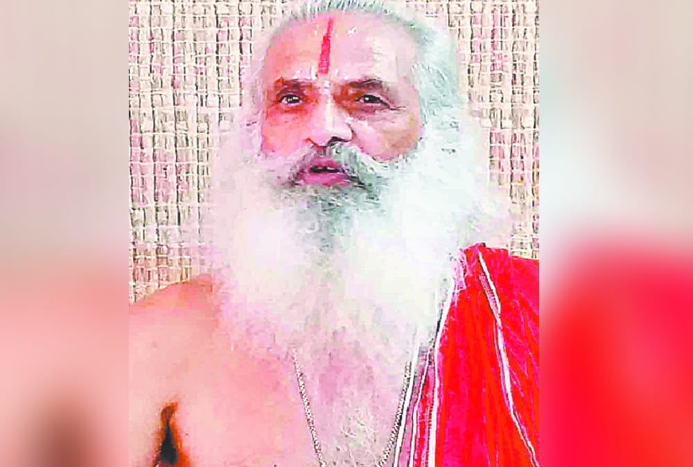 Kumbh Mela 2021: Mahant Hathyogi Angry on Sanyasi Akhara For Spread Corona in Kumbh