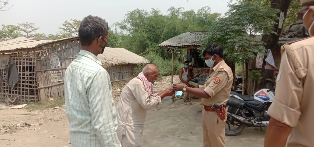 Elderly wearing mask, youth fined