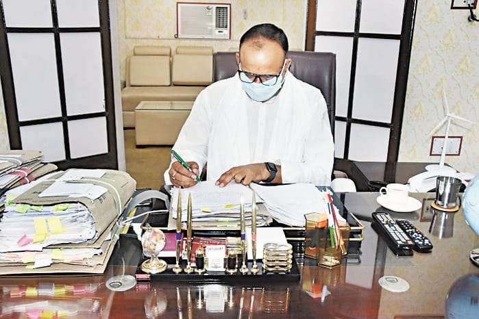 Minister Brajesh Pathak give one crore from his vidhayak nidhi