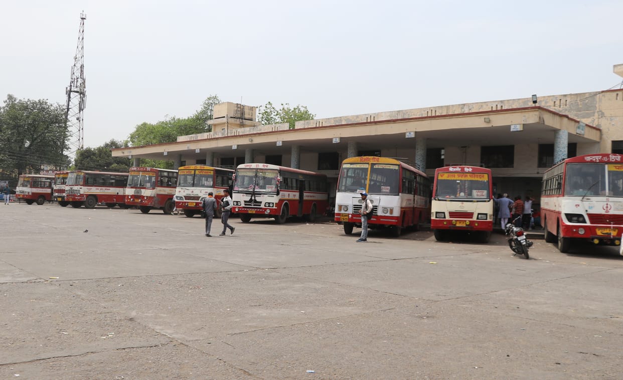 Impact of Corona, Passengers reduced in roadways buses