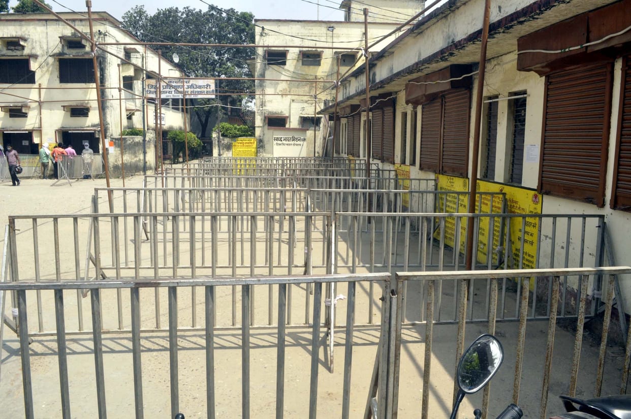 barricading at every places