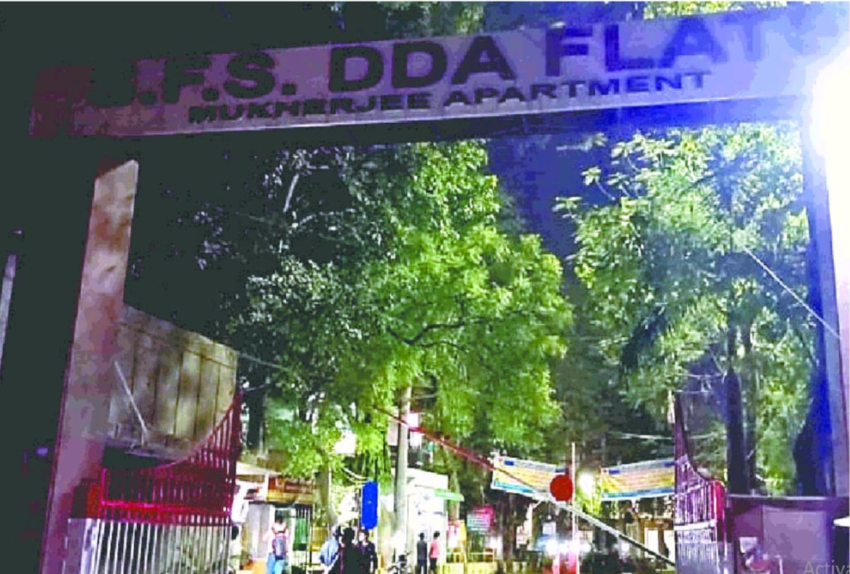 people of dda sfs flat mukherjee nagar fighting with corona together