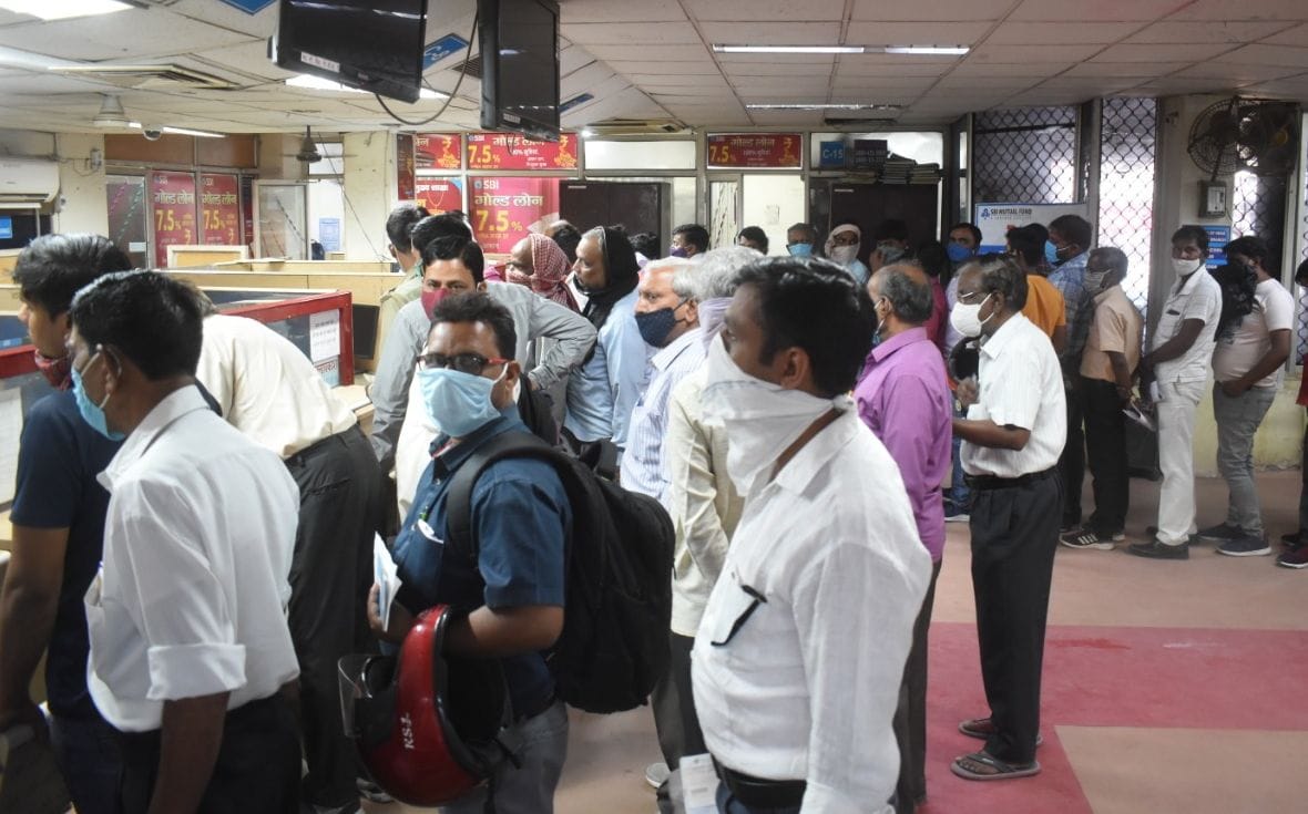 Six bank branches closed for 48 hours
