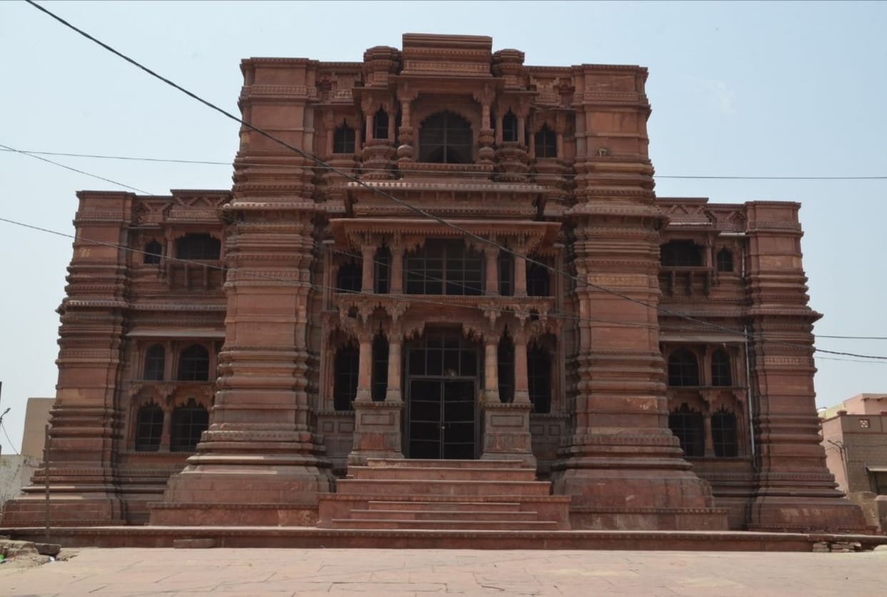 Mathura: The lock hanging on the main gate of Govind Dev, the gate of Madan Mohan is open