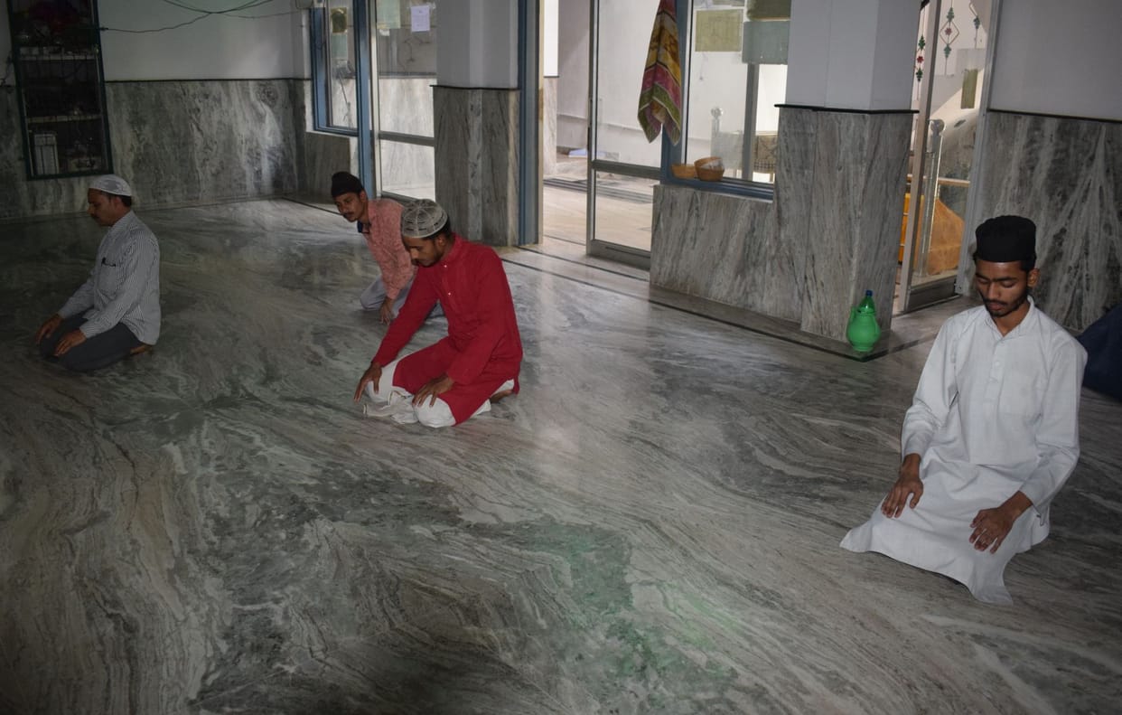 Mainpuri: Prayer offered at home on Zuma before Ramadan