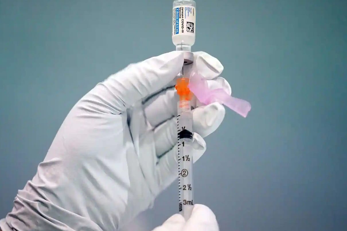 Vaccination available on two vaccine center in varanasi for increasing covid vaccination graph