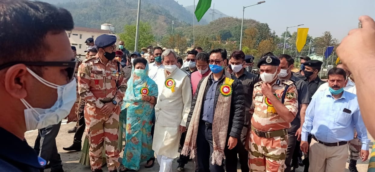 Uttarakhand news : Union Minister Kiren Rijiju and tirath singh rawat inaugurates water sports and adventure institute in tehri