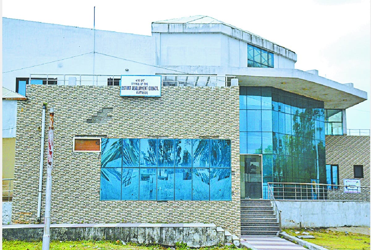 Jammu-Kashmir: Zilla Vikas Parishad office will open after four months in kathua
