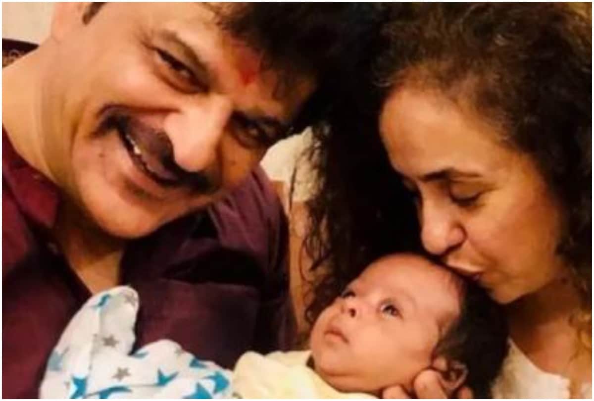 Ishaan Khattar Father Rajesh Khattar Test Positive For Covid 19 And Admitted To Ghaziabad Hospital