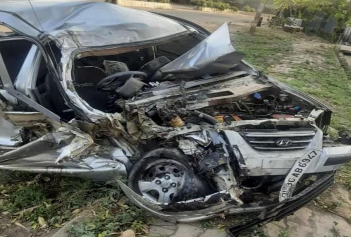 Hapur milk tanker and car collides with each other three died on spot one serious all updates