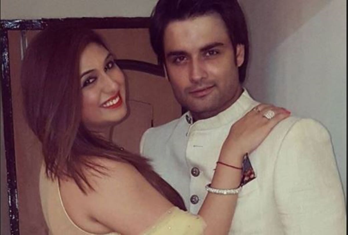Vahbiz Dorabjee gave befitting reply to trollers on body shaming and gold diggers remark