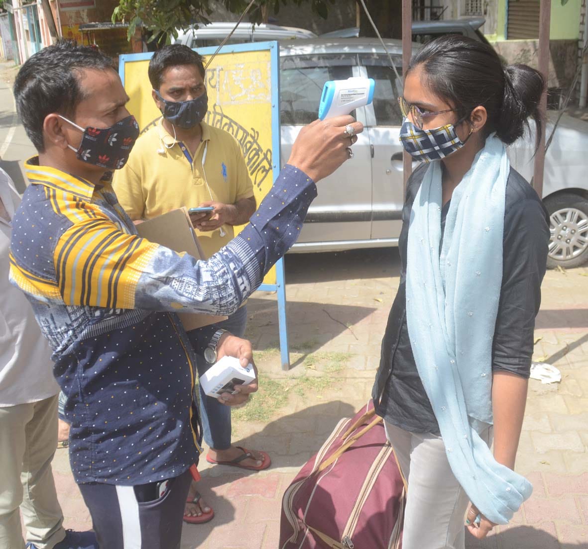 Domestic and tobacco products rise due to one-day lockdown