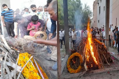 Martyr Subedar Virendra Kumar  last ride joins by mass in Meerut