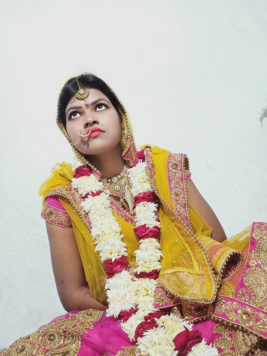 Newly married girl found dead in home in Barabanki.
