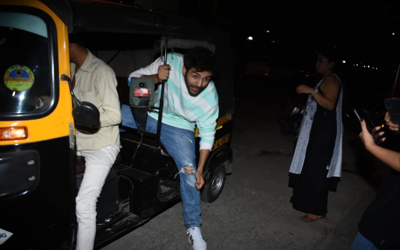 dostana 2 movie karan johar unfollow kartik aaryan on instagram