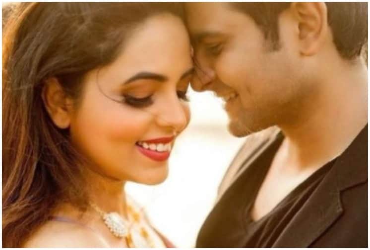 Sugandha Mishra Got Engaged With Comedian Sanket Bhosale, See Viral Photos