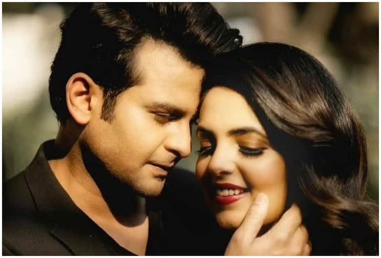 Sugandha Mishra Got Engaged With Comedian Sanket Bhosale, See Viral Photos