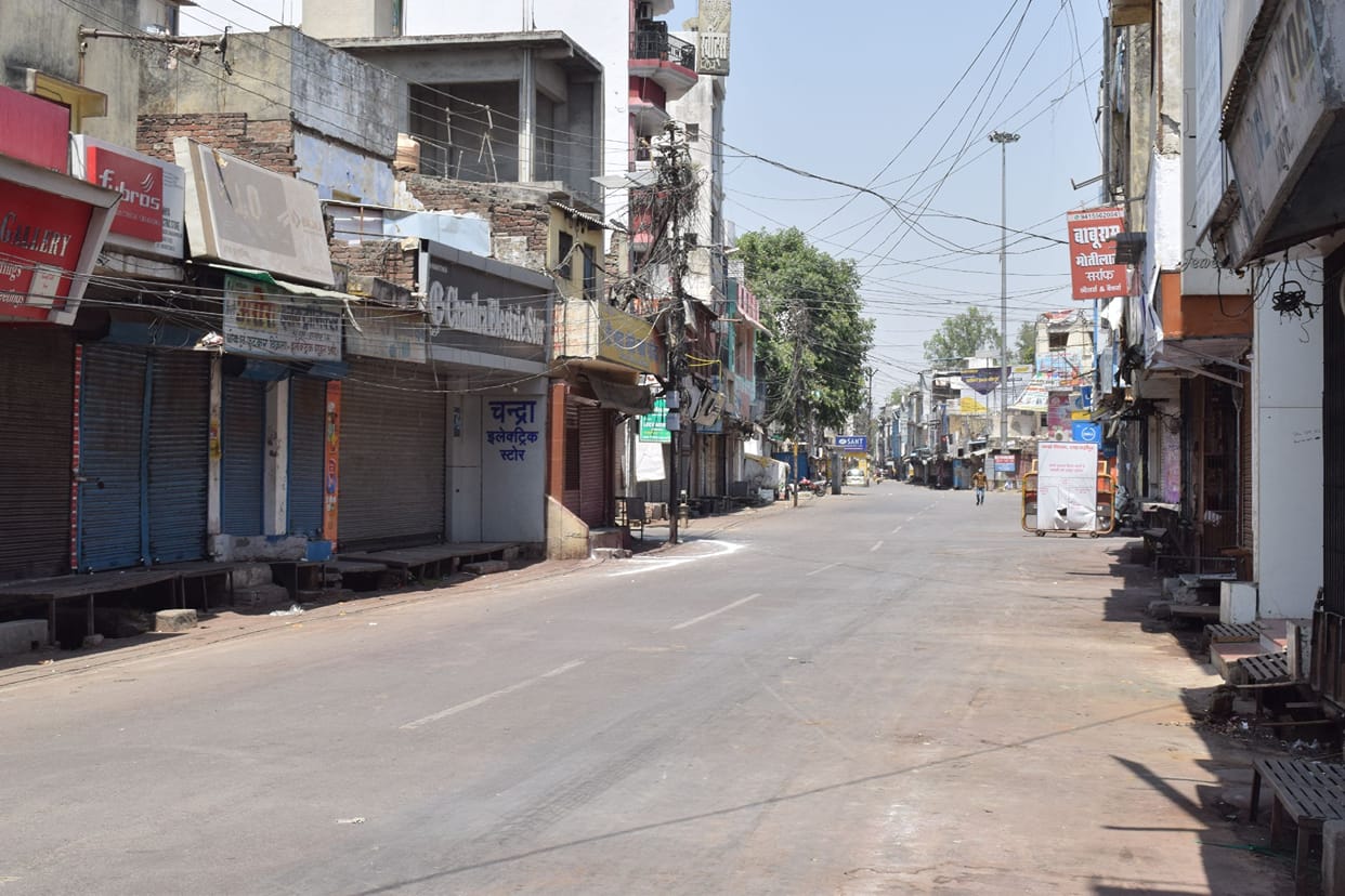 market closed in weekly detention