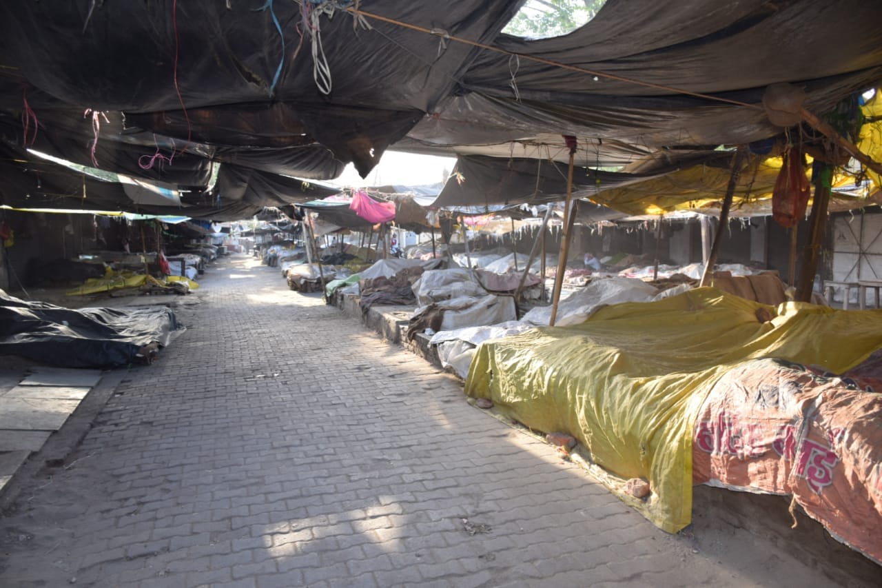 coronavirus curfew in uttarakhand latest news : empty roads, closed shops reminds last year lockdown, photos