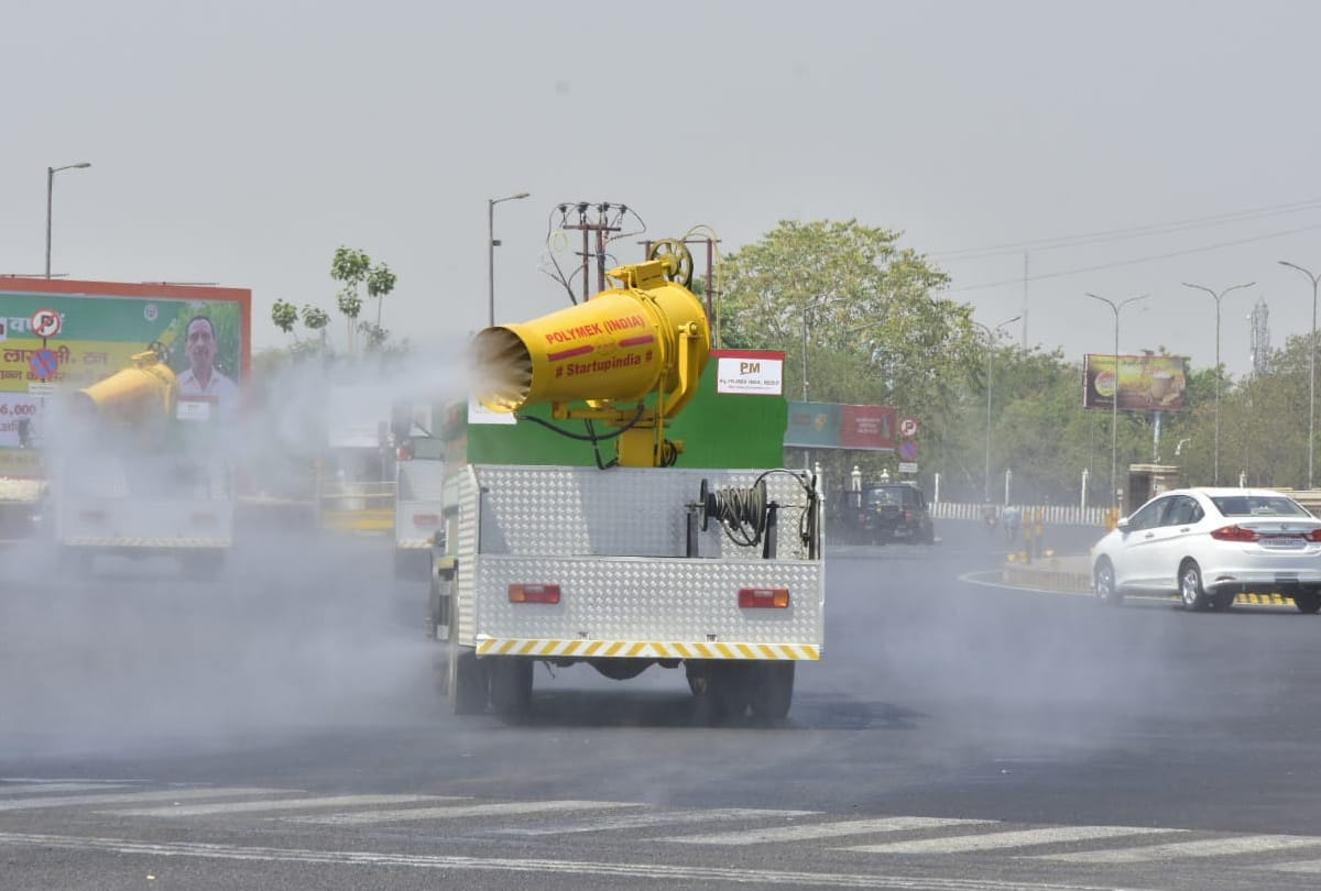 Corona curfew continue for 35 hours in Uttar Pradesh.