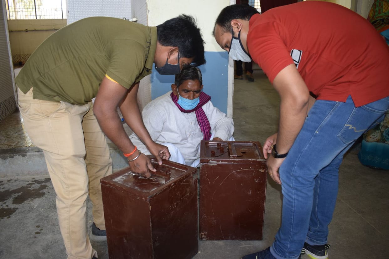 polling in 9 bloks