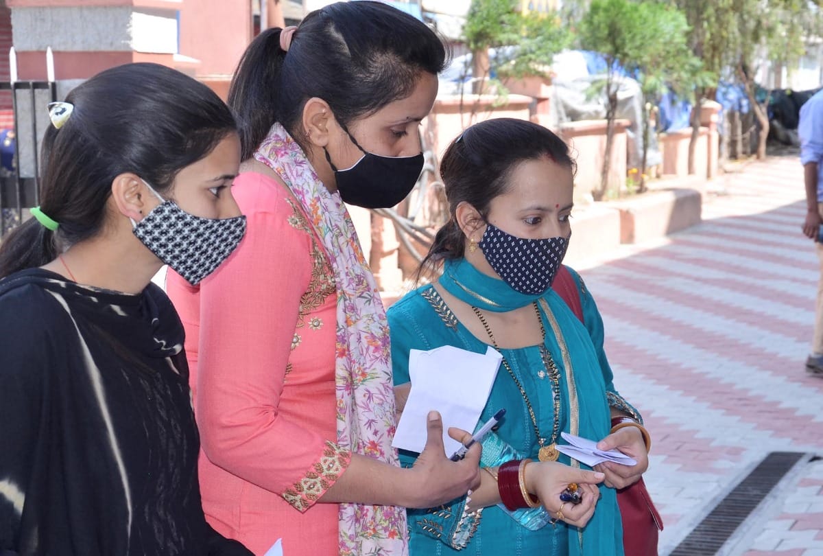 HPSSC Hamirpur Conducted junior engineer and ledger keeper exams