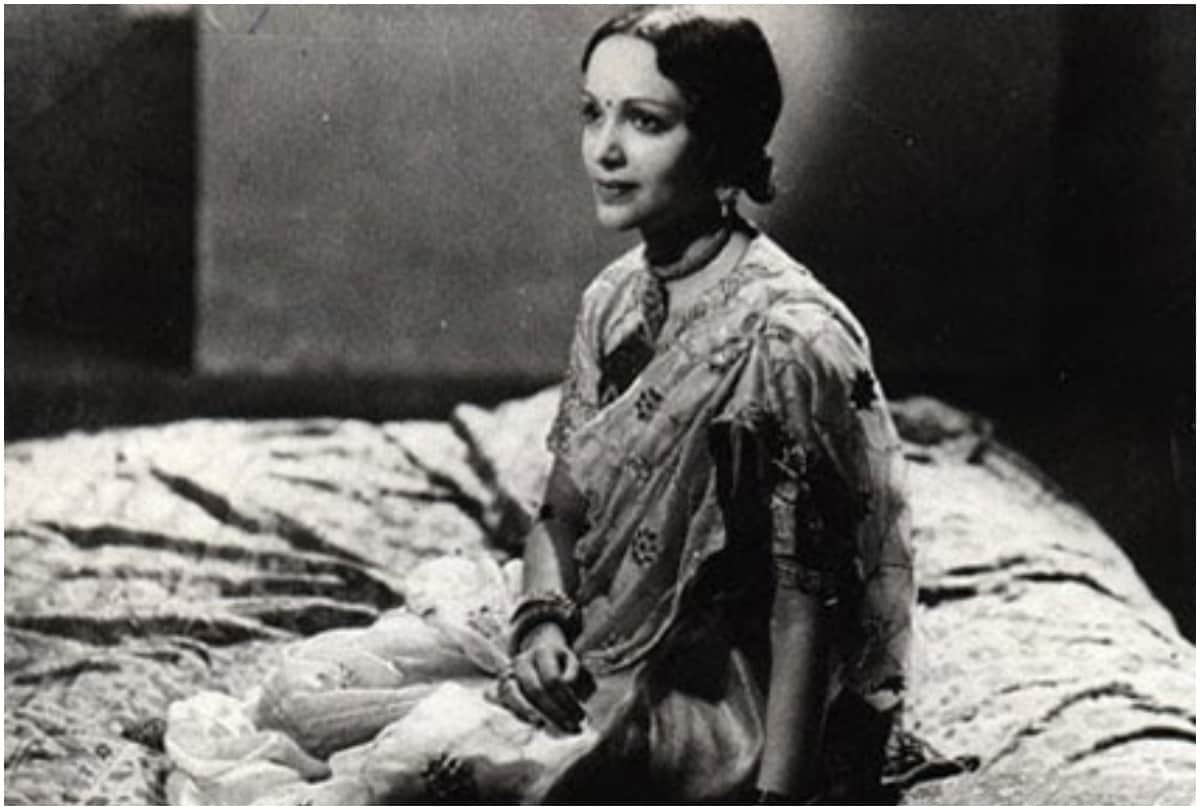 Devika Rani Was Beaten By Husband Himanshu Rai And Her Four Minute Kissing Scene Record