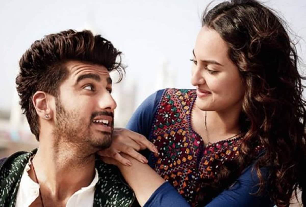 Aamir Khan Salman Khan to Twinkle khanna Karan johar these celebs are friends went to same school