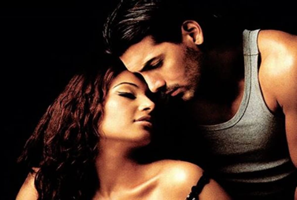 Pooja bhatt speaks about shooting of John abraham and Bipasha Basu intimate scenes in film jism