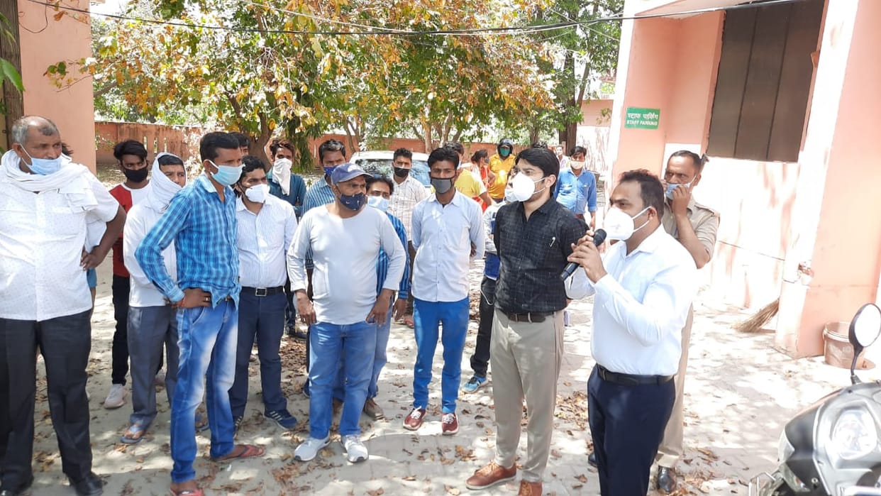 Commotion of devotees on demand of Kovid negative report