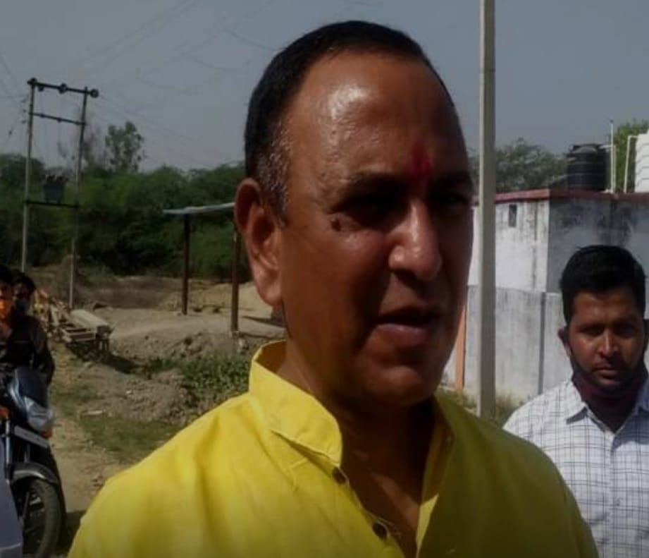 bjp mla could not vote in sultanpur in panchayat election