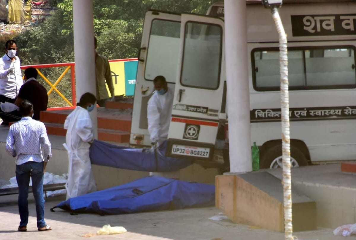 20 times more death certificates Made the last April in gorakhpur