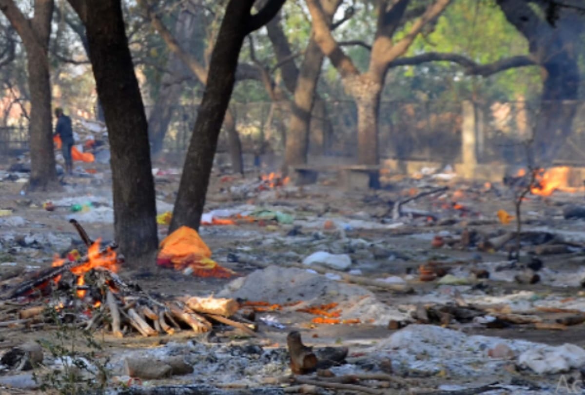 nagar higam wants help from government to cremate dead bodies in Lucknow.