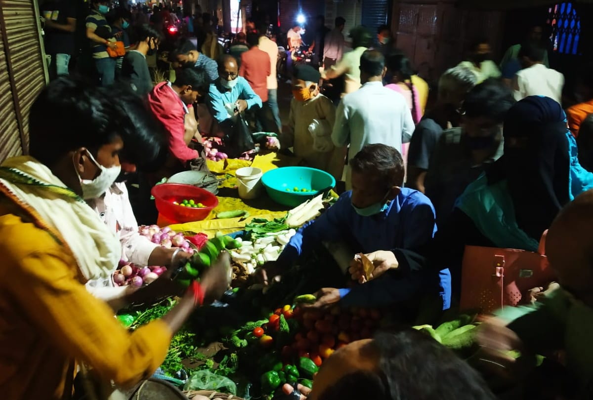 Ghaziabad coronavirus now grocery and fruit vegetable shops open for four hours and milk shops in morning and evening both