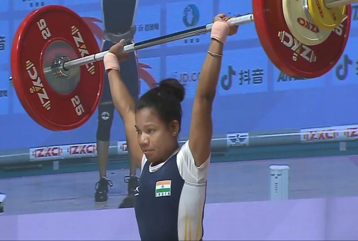 Asian Weightlifting Championship Indias Jhilli Dalabehera wins her maiden gold medal