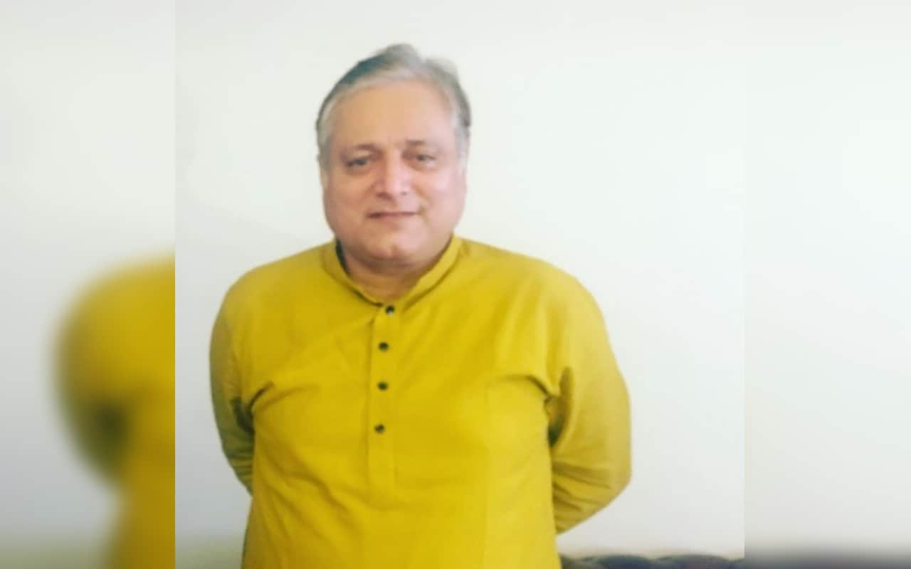 manoj joshi trolled on his communal statement on twitter behind name of corona he targeted specific Community