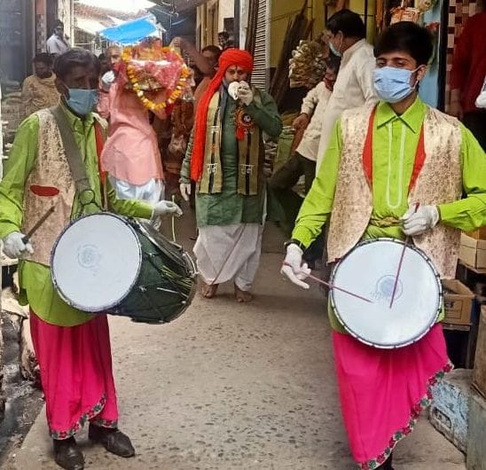 The palaki came out with pomp on Shri Durgashtami