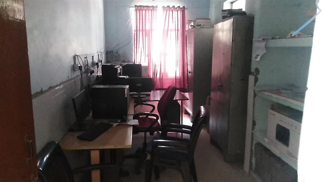 Hathras: Eight people including Block Development Officer infected